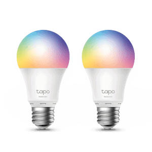 Dos bombillas inteligentes Tapo multicolor con iluminación RGB ajustable.