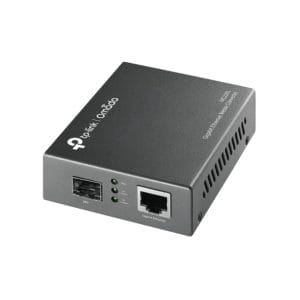 Puente PoE para cámaras IP, switch compacto con puerto Ethernet y alimentación PoE.
